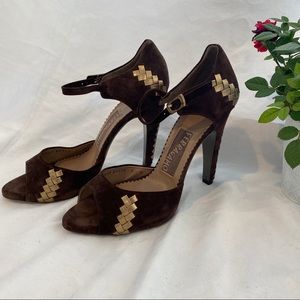 NIB Salvatore Ferragamo brown suede sandals size 9